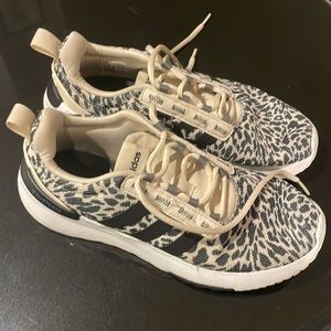 Adidas Racer Leopard sneakers
